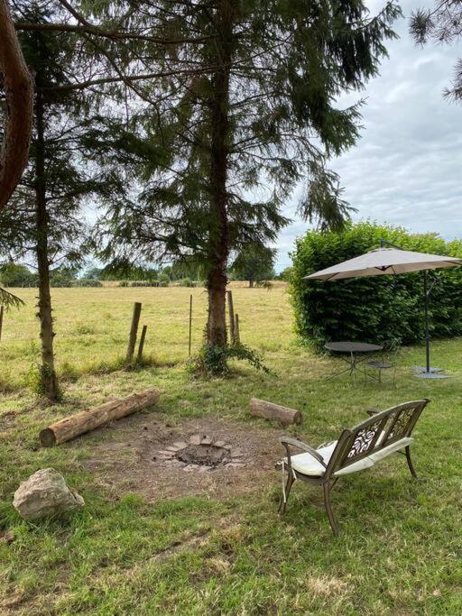 Chaumiere Familiale Weekend & Vacances Paisible Saint-Philbert-sur-Risle Luaran gambar